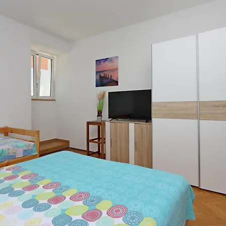 Appartement By The Sea Punat, Krk - 19831 *