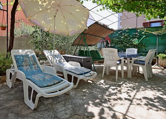Apartment By The Sea Punat, Krk - 19831 *
